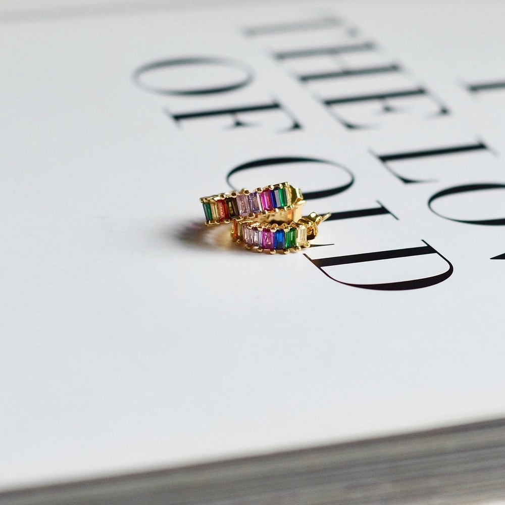 Luxury Gold Earrings Hoop Baguette Crystal Color G - Picture 4 of 5